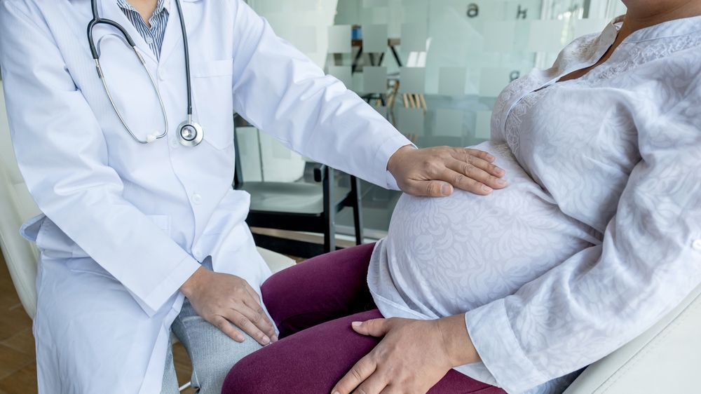 Jak vzniká hoax: Ne, očkování opravdu nezpůsobuje potraty